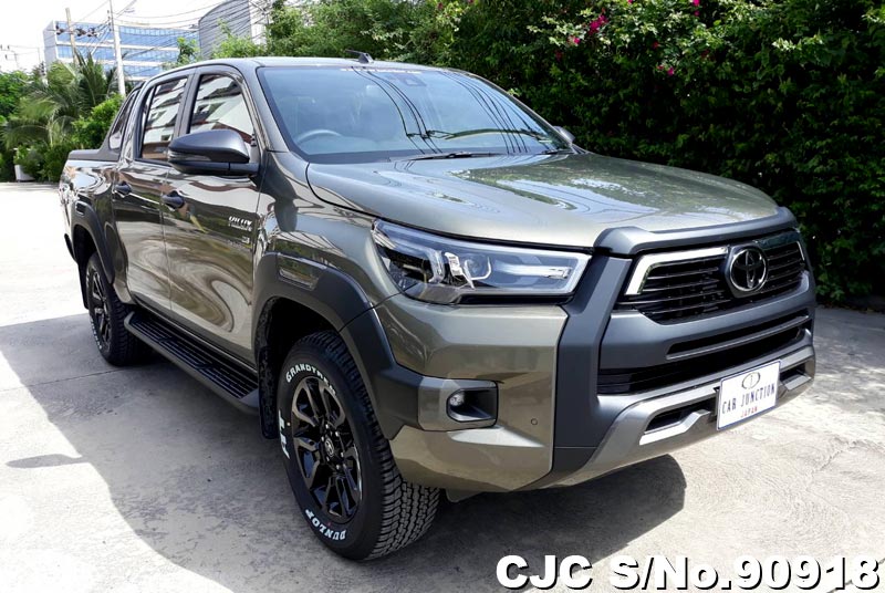 Toyota Hilux in Metallic Bronze Oxide for Sale